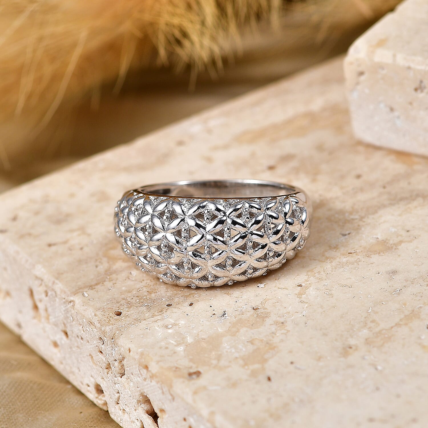 D'Joy Rhodium Over Sterling Silver Honeycomb Ring (Size 7.0) (4.40 g)