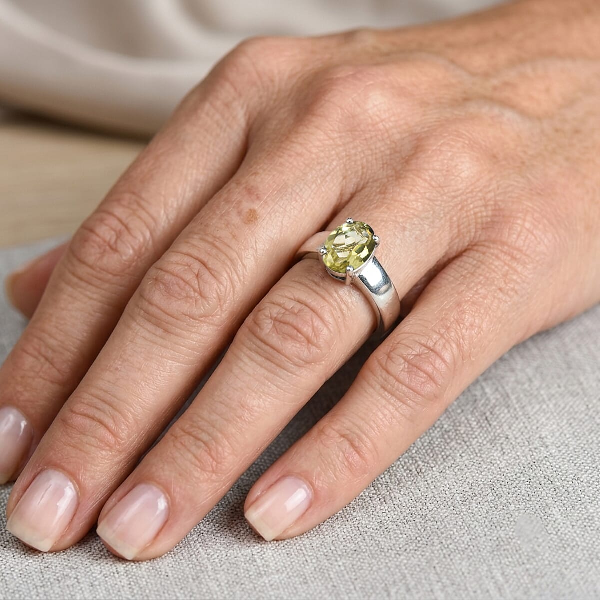 D'Joy Green Gold Quartz 1.20 ctw Ring in Rhodium Over Sterling Silver (Size 9.0) image number 1