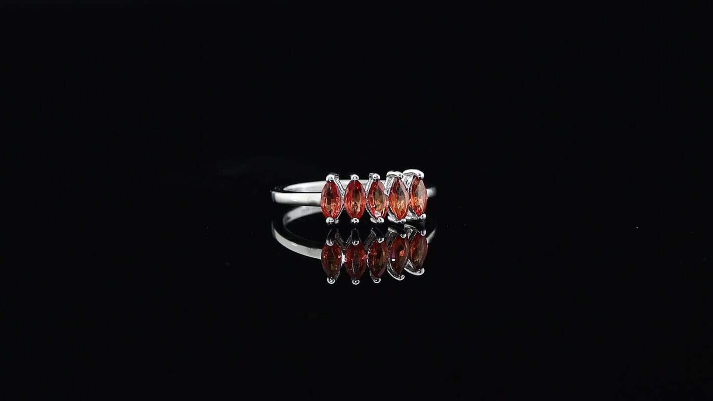 D'Joy Red Sapphire 1.25 ctw Ring in Rhodium Over Sterling Silver (Size 8.0)