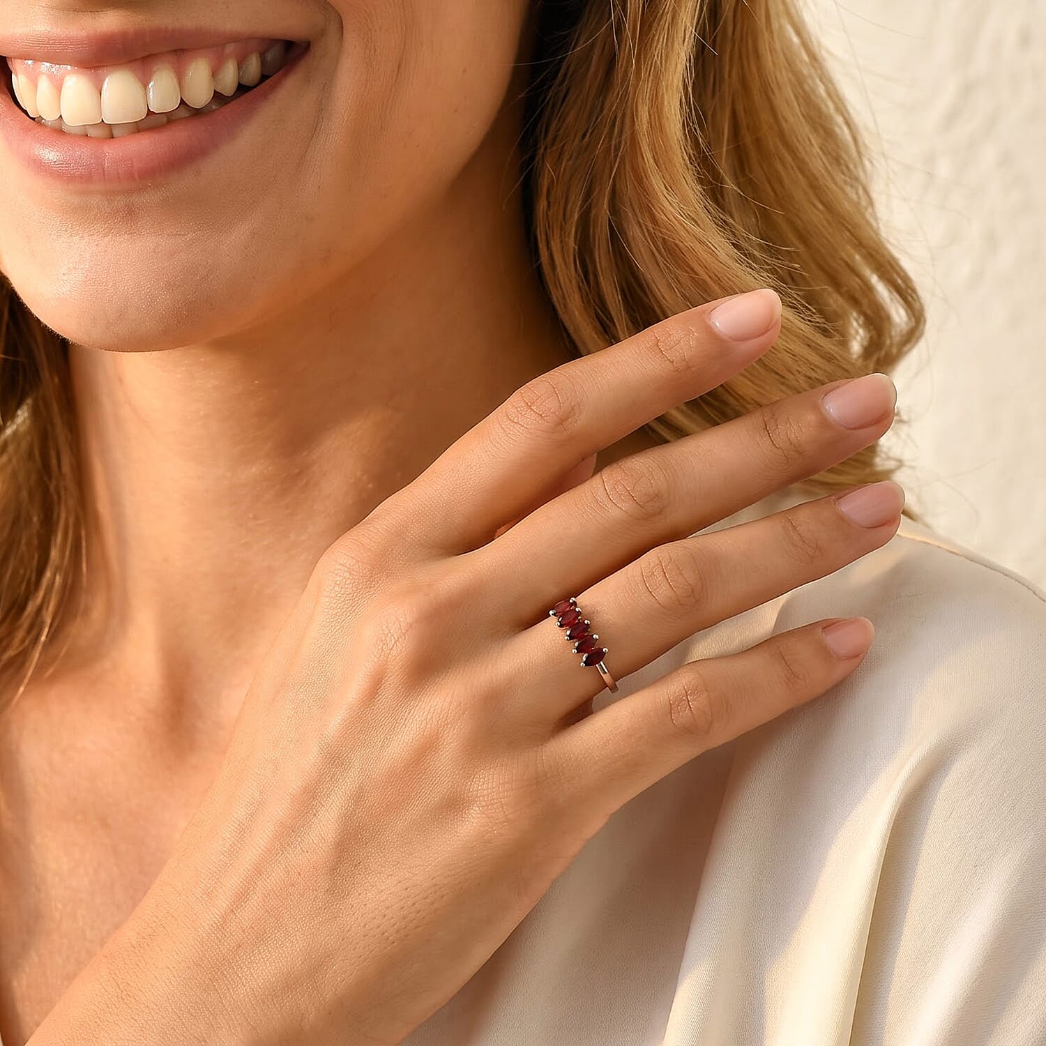 D'Joy Pyrope Garnet 0.60 ctw Ring in Rhodium Over Sterling Silver (Size 6.0)