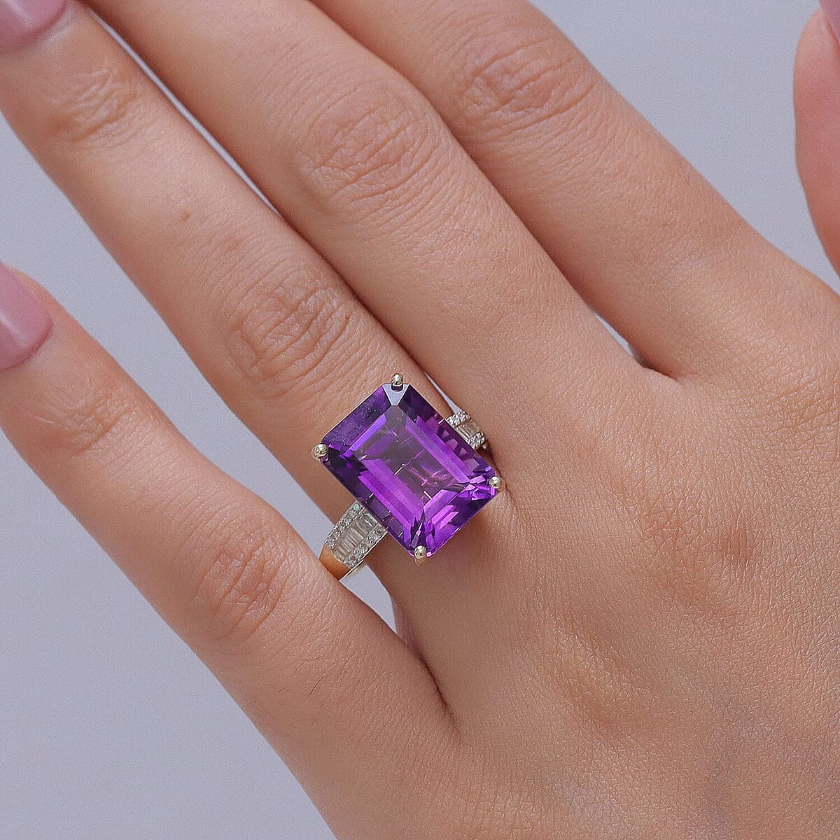 Luxoro AAA Moroccan Amethyst and Diamond I2 12.30 ctw Royal Hall Ring in 10K Yellow Gold (Size  8.5)  4.20 Grams image number 2