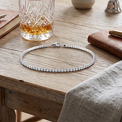 D'Joy Moissanite 2.50 ctw Tennis Bracelet in Rhodium Over Sterling Silver (7.25 In)