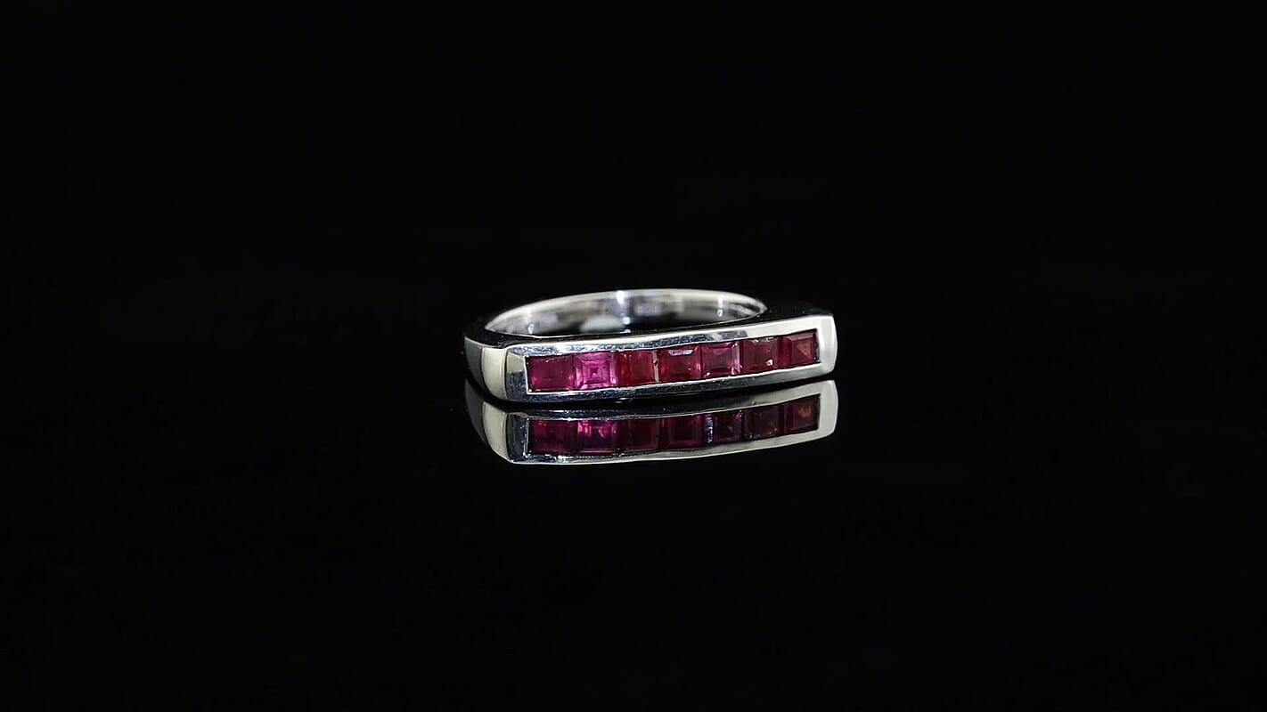 D'Joy Princess Cut Niassa Ruby (FF) 0.90 ctw Ring in Rhodium Over Sterling Silver (Size 6.0)