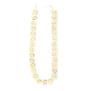 GCS Square Silver Mouth Sheel Beaded Strand (16 Inches)