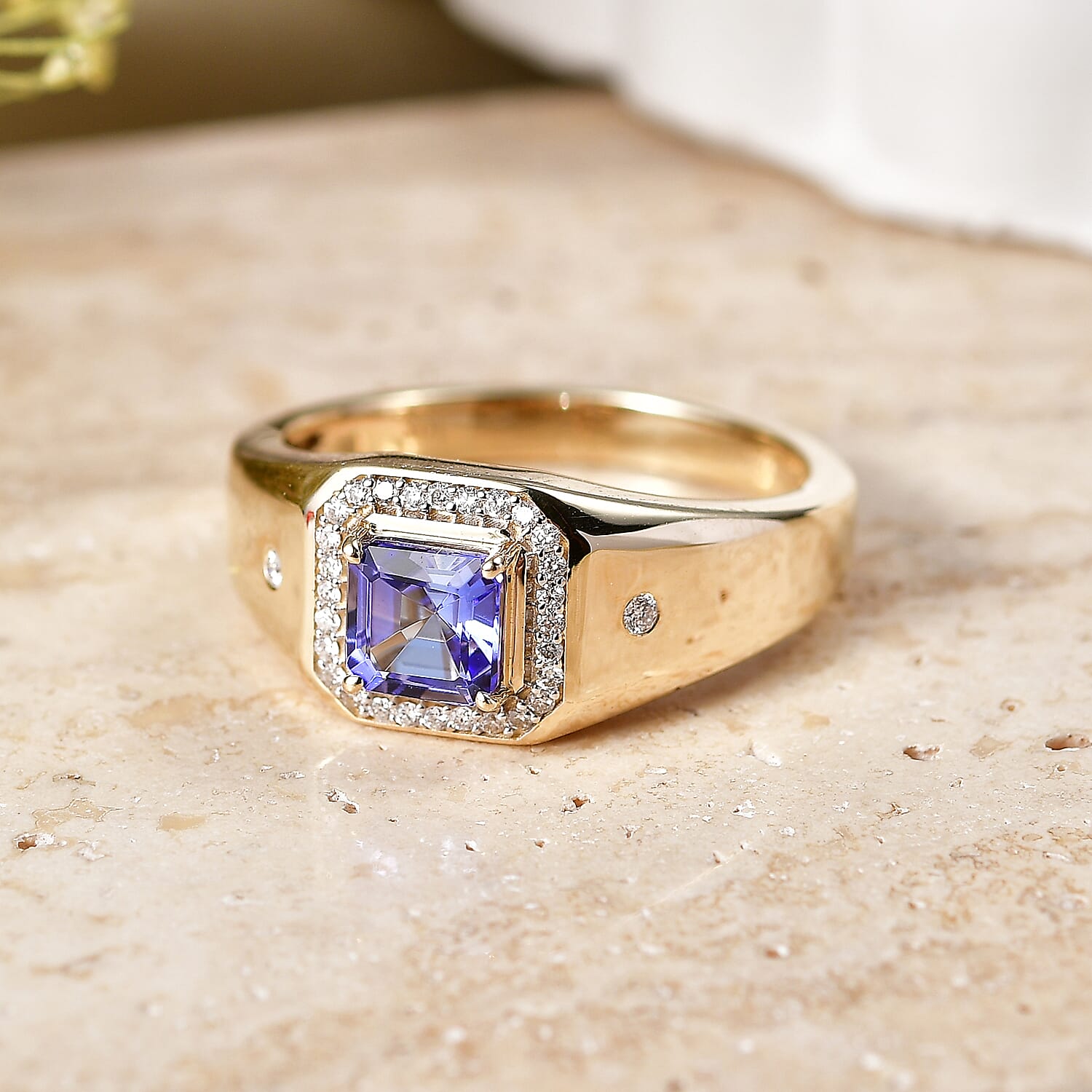Luxoro Asscher Cut Premium Tanzanite and Diamond I2 1.50 ctw Men's Ring in 10K Yellow Gold (Size 9.0) 5.85 Grams
