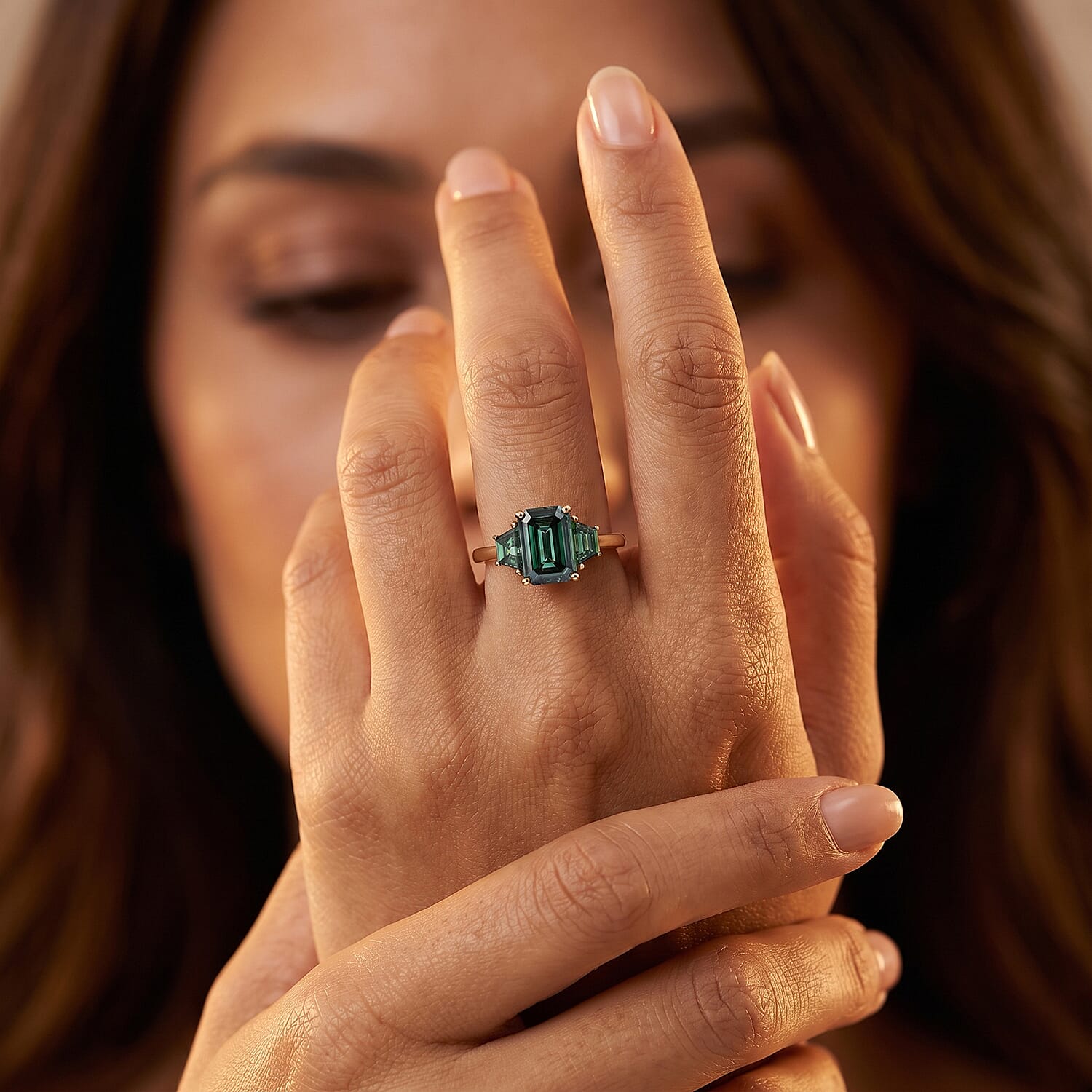 SGL Certified Luxuriant Lab Grown Green Diamond E-F VS 2.50 ctw Ring in 10K Green Gold (Size  5.0)