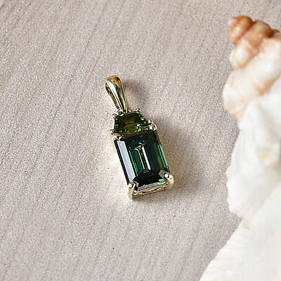 SGL Certified Luxuriant Lab Grown Green Diamond (VS) 2.25 ctw Pendant without Chain in 10K Green Gold