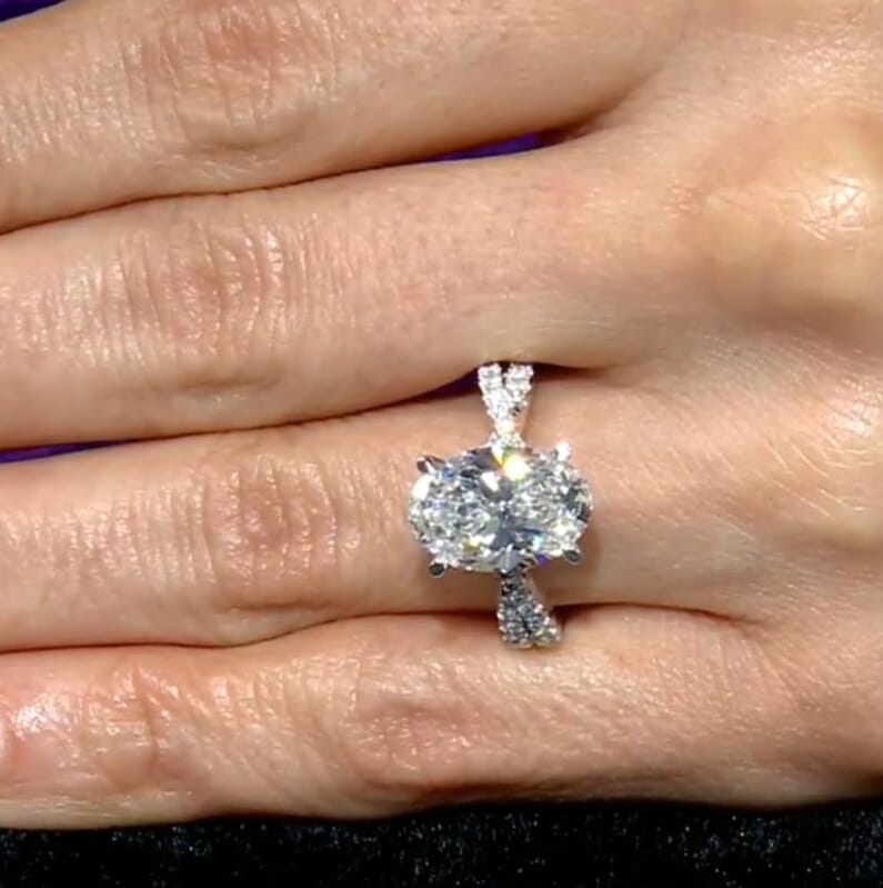 Ankur Treasure Chest NY Closeout 14K White Gold Luxuriant Lab Grown Diamond (F VS) Engagement Ring (Size 6.0) (4.55 g) 4.25 ctw
