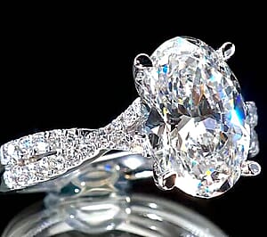 Luxuriant Lab Grown Diamond 4.25 ctw Engagement Ring in 14K White Gold (Size 7.0) 4.55 Grams