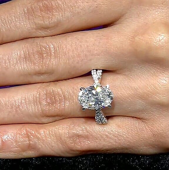 Luxuriant Lab Grown Diamond 4.25 ctw Engagement Ring in 14K White Gold (Size 7.0) 4.55 Grams