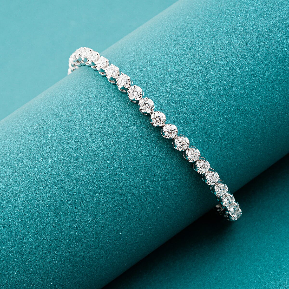 14K White Gold Luxuriant Lab Grown Diamond Tennis Bracelet (7.00 In) (13.70) 5.00 ctw image number 1