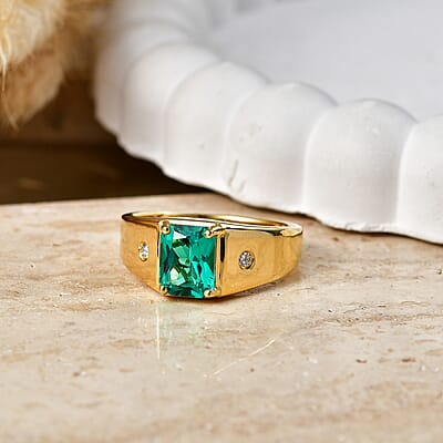 Premium Lab Grown Colombian Emerald and Luxuriant Lab Grown Diamond G-H SI 2.10 ctw Men's Ring in 18K Vermeil Yellow Gold Over Sterling Silver (Size 10.0)