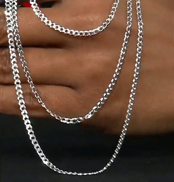 Italian Diamond-cut Cuban Chain Necklace in Sterling Silver 5.80 Grams 22 Inches