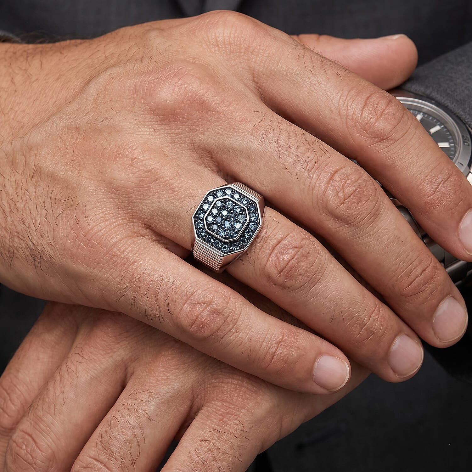 Luxuriant Lab Grown Blue Diamond SI 1.50 ctw Men's Ring in Rhodium Over Sterling Silver (Size 11.0)
