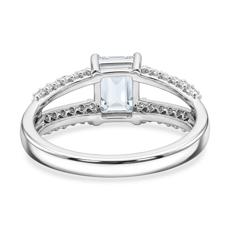 Blue and White Topaz 1.50 ctw Ring in Sterling Silver (Size 10.0)