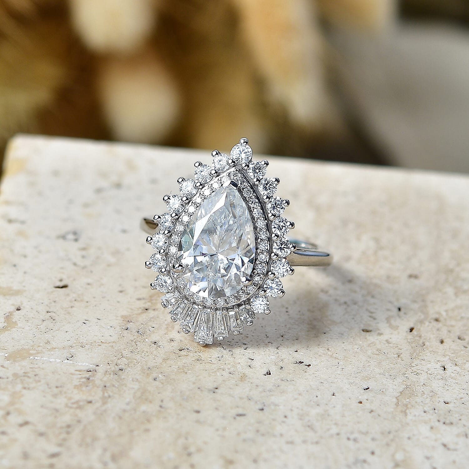 D'Joy Moissanite 4.00 ctw Ring in Rhodium Over Sterling Silver (Size 10.0)