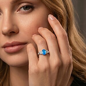 D'Joy Premium Malgache Neon Apatite and Moissanite 0.60 ctw Ring in Rhodium Over Sterling Silver (Size 6.5)