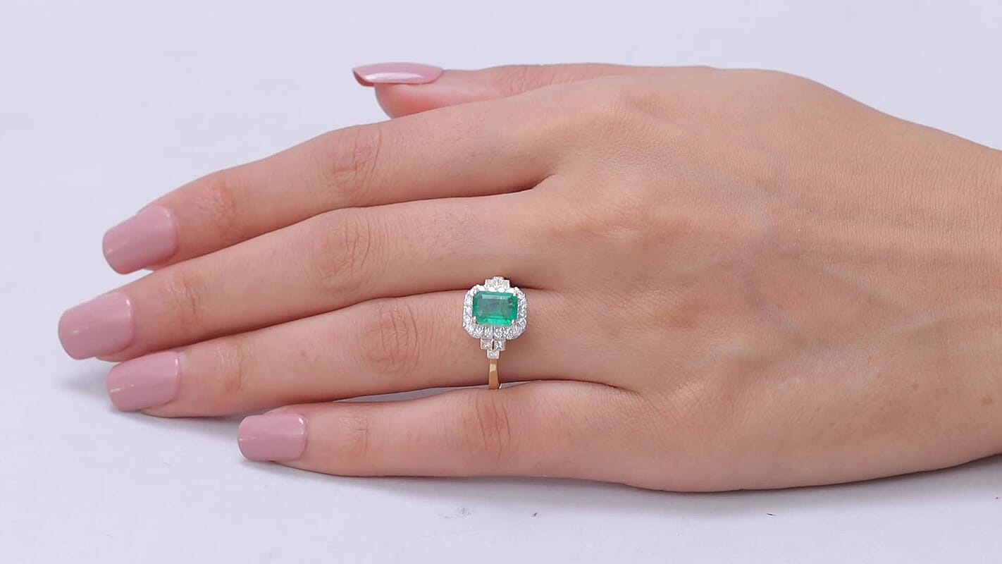 Certified & Appraised Luxoro 10K Yellow Gold AAA Kagem Zambian Emerald, Diamond (I2) (0.57 cts) Ring (Size 10.0) 2.00 ctw