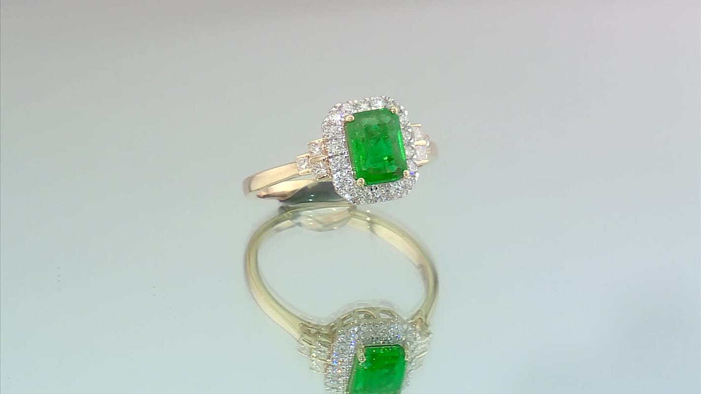 Certified & Appraised Luxoro 10K Yellow Gold AAA Kagem Zambian Emerald, Diamond (I2) (0.57 cts) Ring (Size 10.0) 2.00 ctw