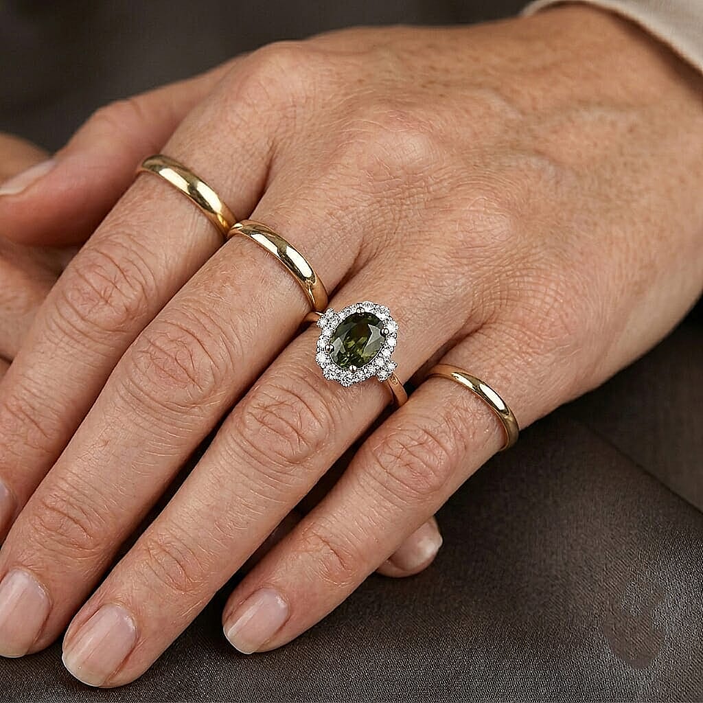 Certified & Appraised AAA Malawi Green Sapphire and Luxuriant Lab Grown Diamond G-H SI 2.10 ctw Ring in 10K Yellow Gold (Size 10.0)