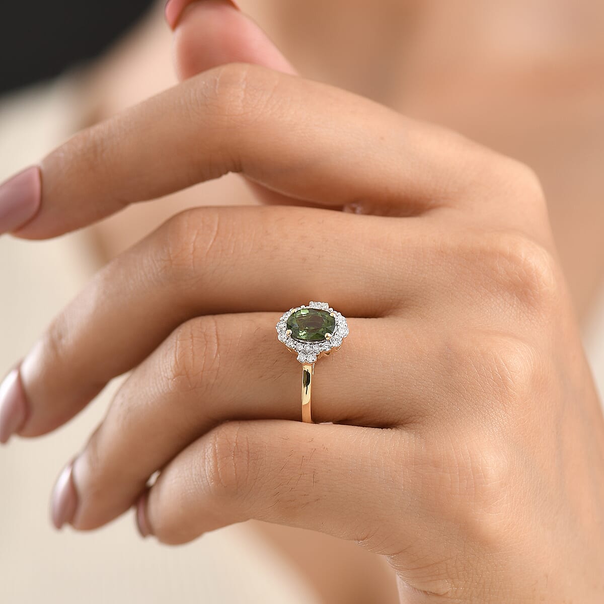 Certified & Appraised AAA Malawi Green Sapphire and Luxuriant Lab Grown Diamond G-H SI 2.10 ctw Ring in 10K Yellow Gold (Size 6.0) image number 2