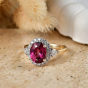 Certified & Appraised AAA Usambara Color Change Garnet and Luxuriant Lab Grown Diamond G-H SI 4.00 ctw Ring in 10K Yellow Gold (Size 10.0)