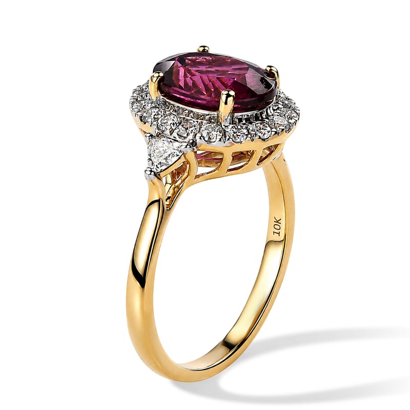 Certified & Appraised AAA Usambara Color Change Garnet and Luxuriant Lab Grown Diamond G-H SI 4.00 ctw Ring in 10K Yellow Gold (Size 10.0)