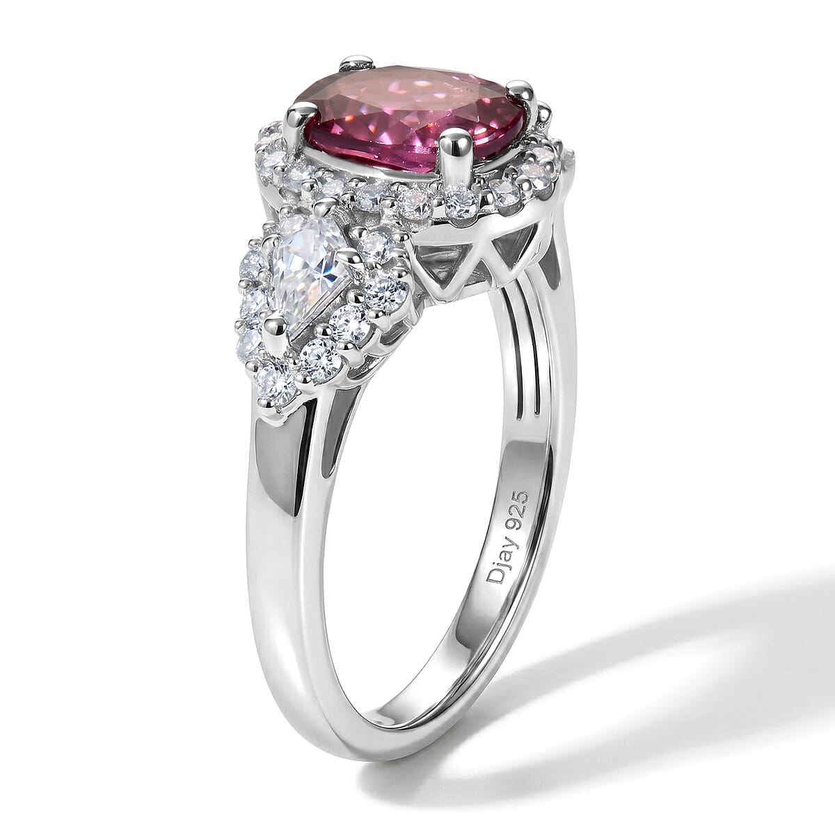 D'Joy Premium Usambara Color Change Garnet and Moissanite 2.27 ctw Ring in Rhodium Over Sterling Silver (Size 6.0) image number 3