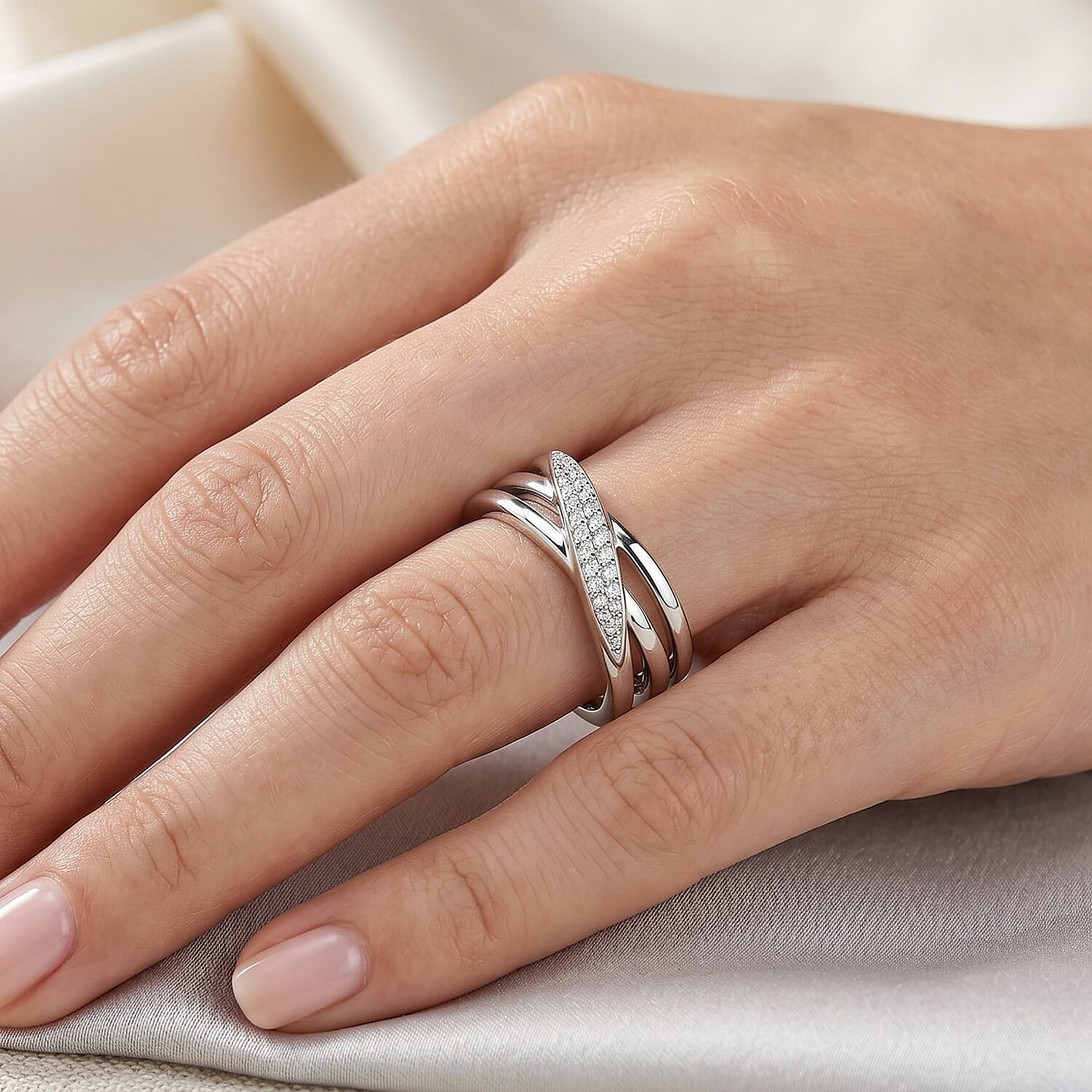 EverTrue Diamond 0.10 ctw Twisted Radiance Ring in Platinum Bond (Size 5.0)