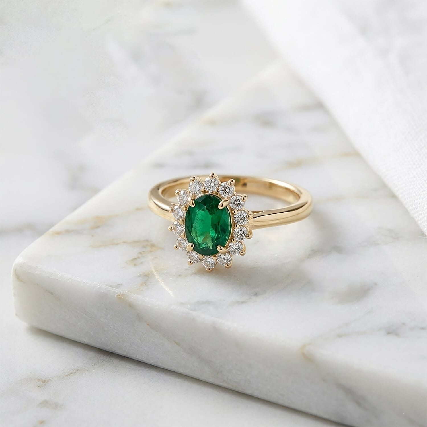 Luxoro AAA Tsavorite Garnet and I2 Diamond 1.20 ctw Regal Spark Ring in 10K Yellow Gold (Size  7.0)