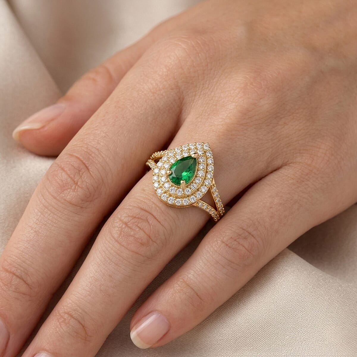D'Joy Premium Tsavorite Garnet and Moissanite 1.35 ctw Mystic Empire Ring in 18K Vermeil Yellow Gold Over Sterling Silver (Size 10.0) image number 2