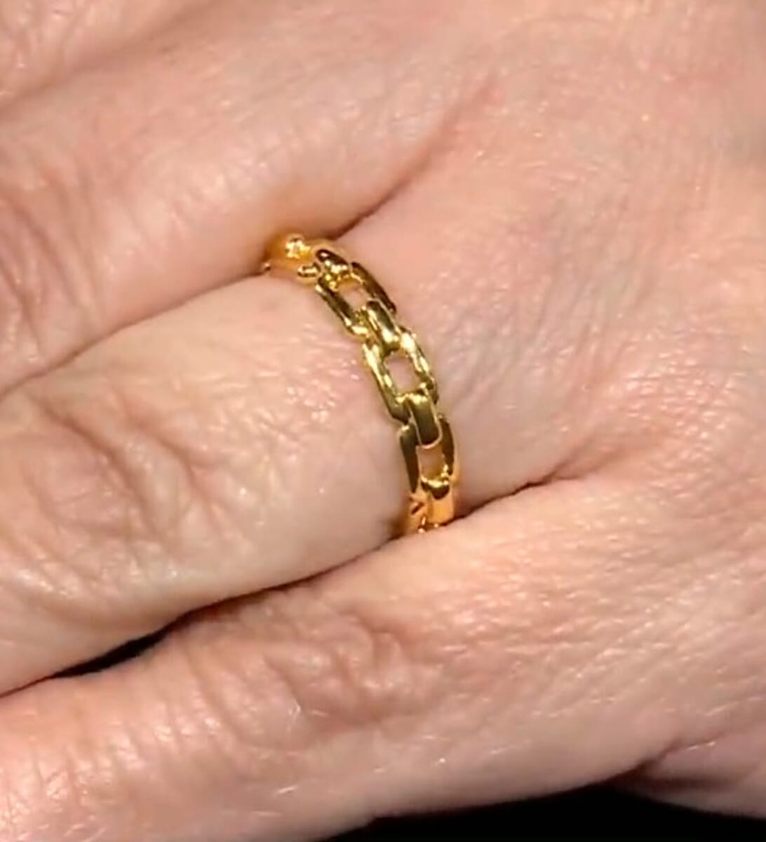 5D Chain Ring in 24K Yellow Gold (Size 6.0) 1.30 Grams image number 4