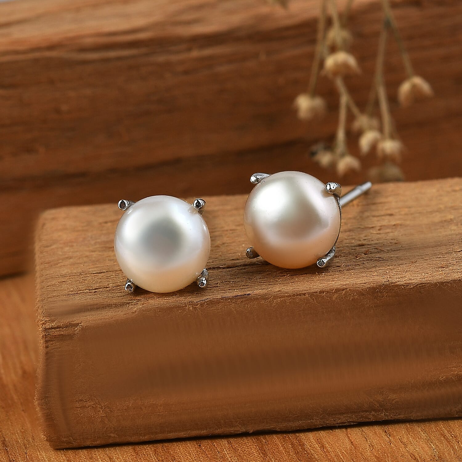 EverTrue Pink Freshwater Pearl Stud Earrings in Stainless Steel