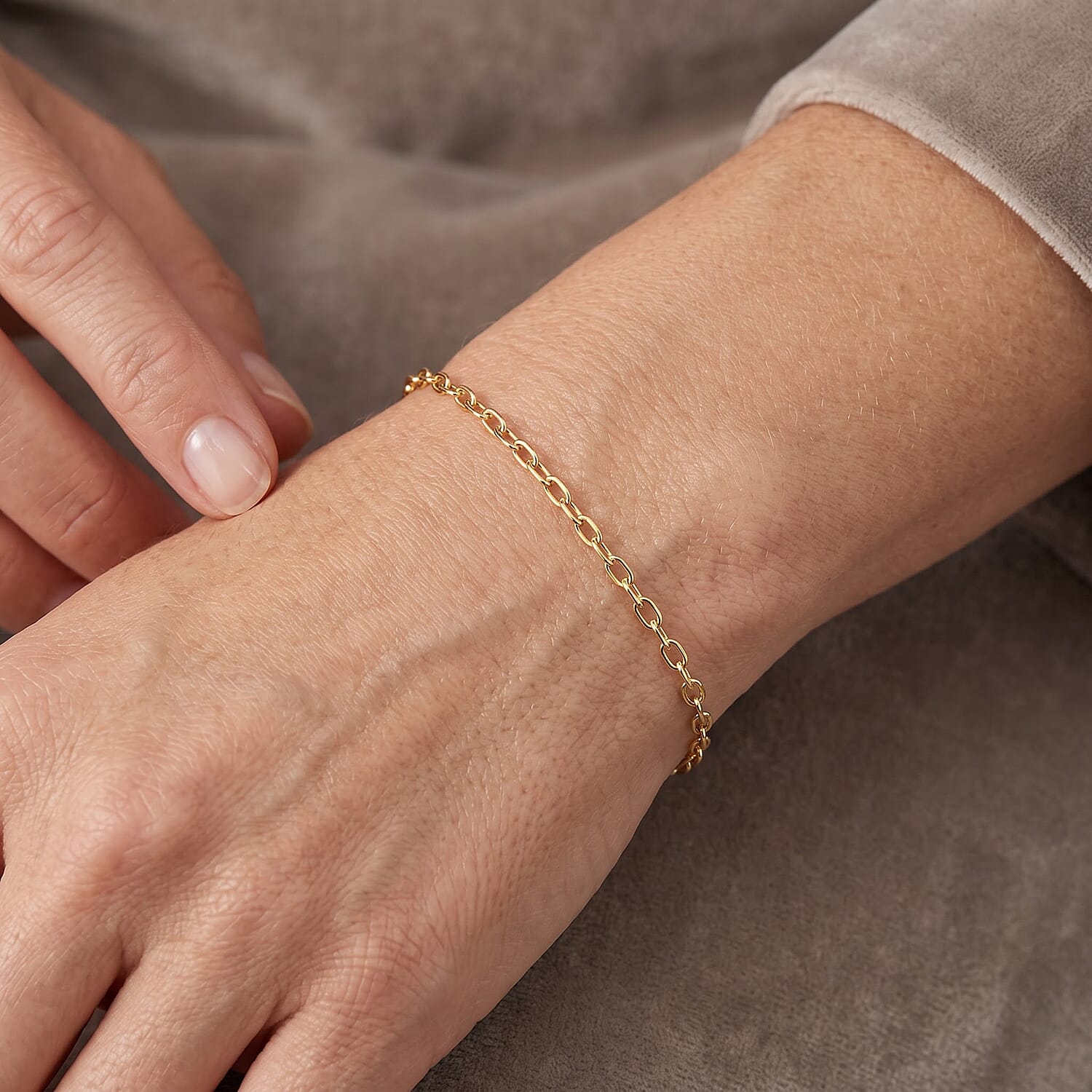 Italian 2.5mm Marina Chain Bracelet in 14K YG Over Sterling Silver (6.50 In) 1.35 Grams