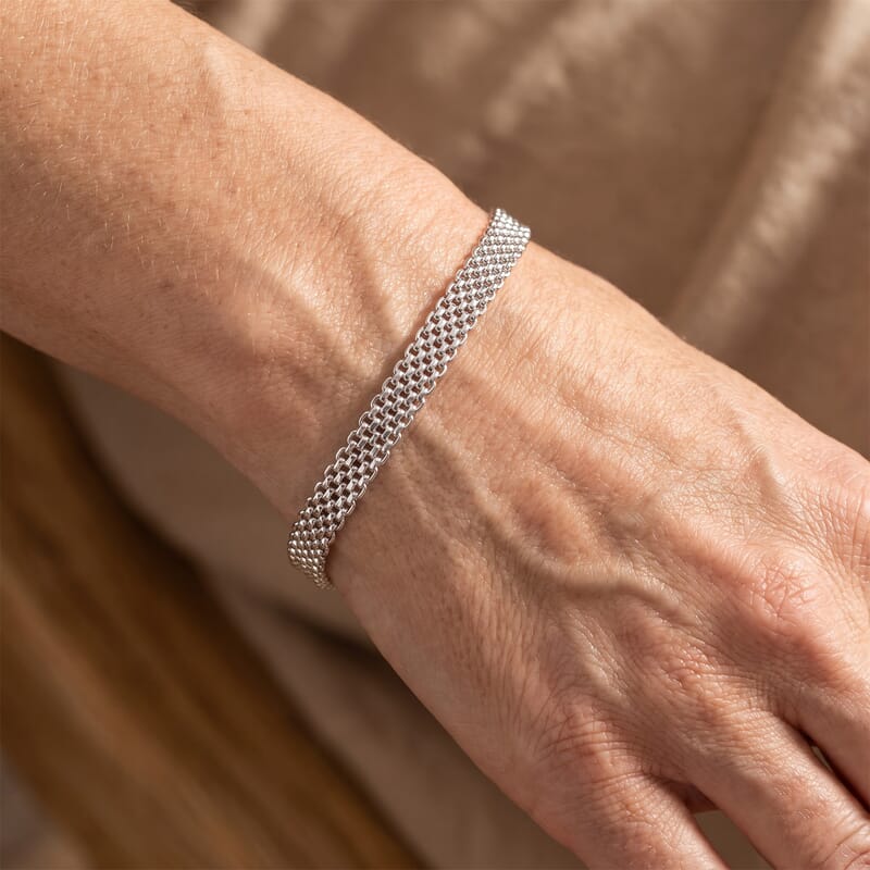 Italian 1.4mm Bismark Chain Bracelet in Sterling Silver (7.00 In) 2.70 Grams