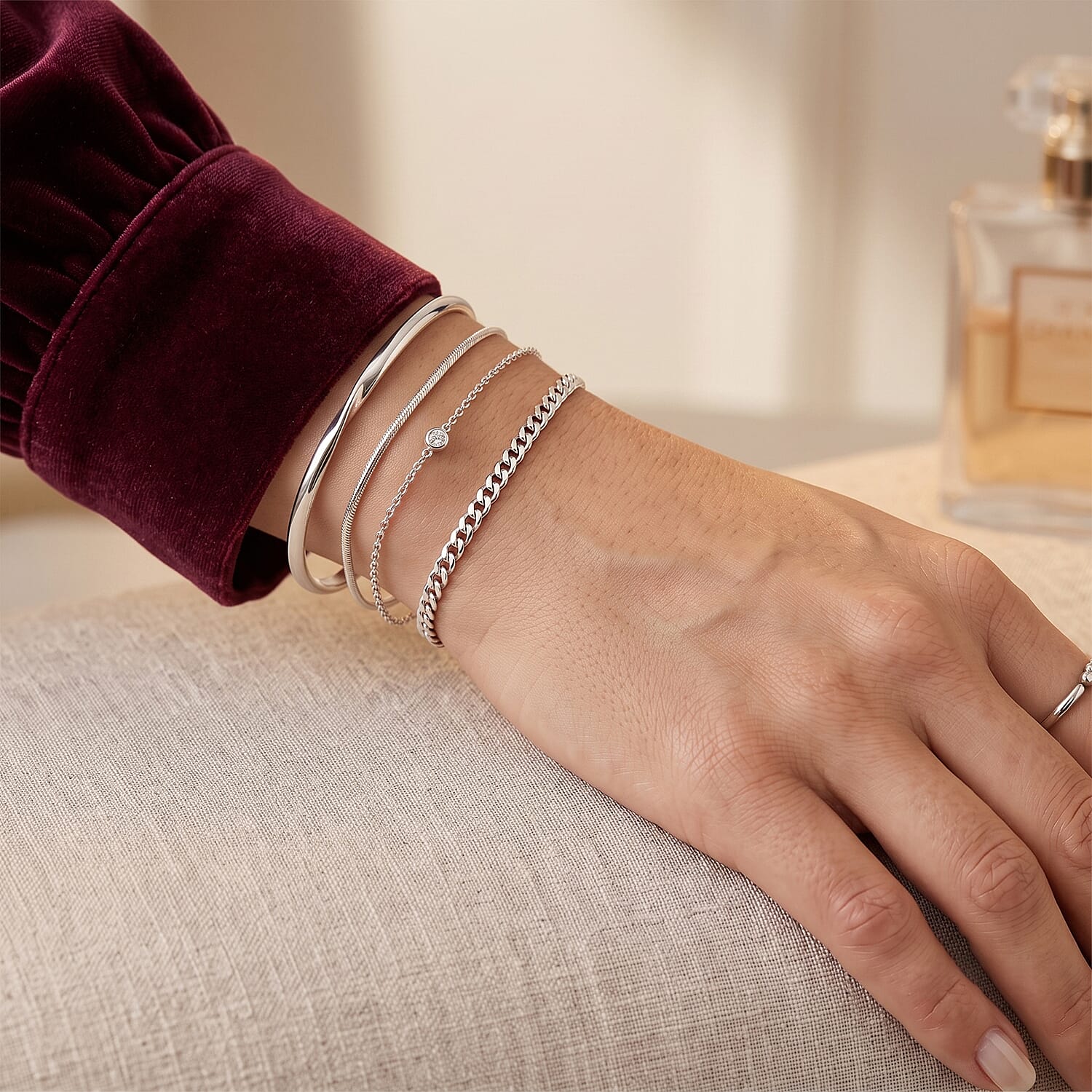 3.5mm Grumeta Super Flat Light Chain Bracelet in Sterling Silver (7.00 In) 2.45 Grams