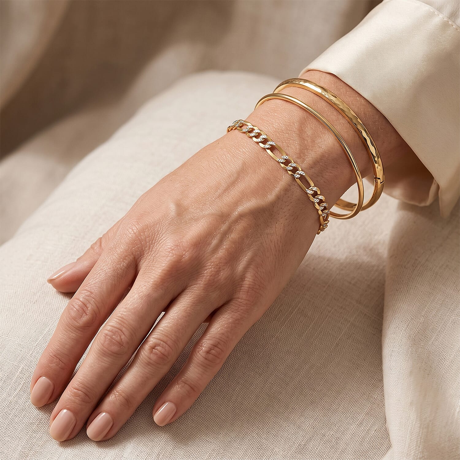 5mm Figaro Super Flat Chain Bracelet in 14K YG Over and Sterling Silver (7.00 In) 3.50 Grams