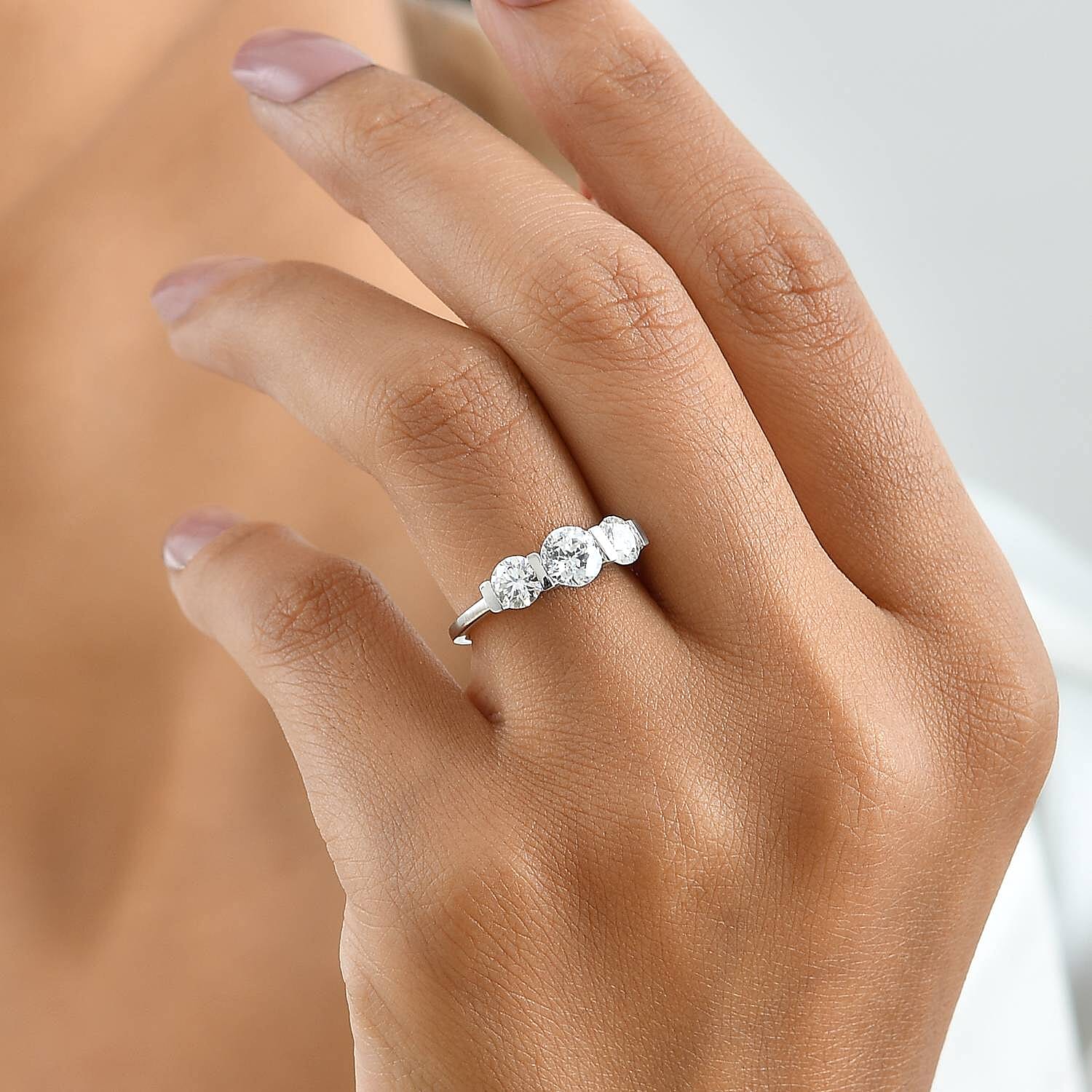 D'Joy Moissanite 1.70 ctw 3 Stone Ring in Rhodium Over Sterling Silver (Size 7.0)