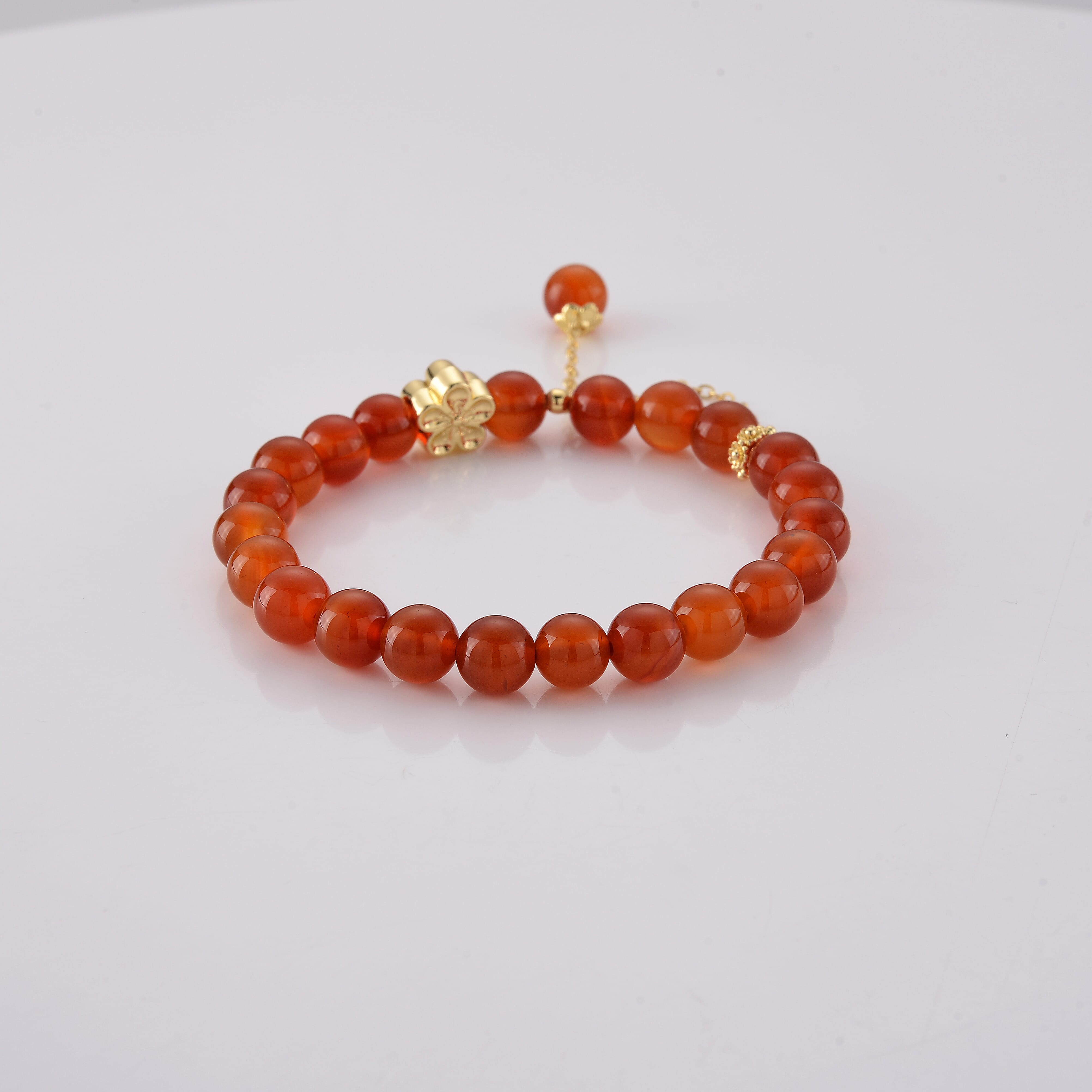 Dyed Red Agate 86.00 ctw Beaded Stretch Bracelet in Goldtone
