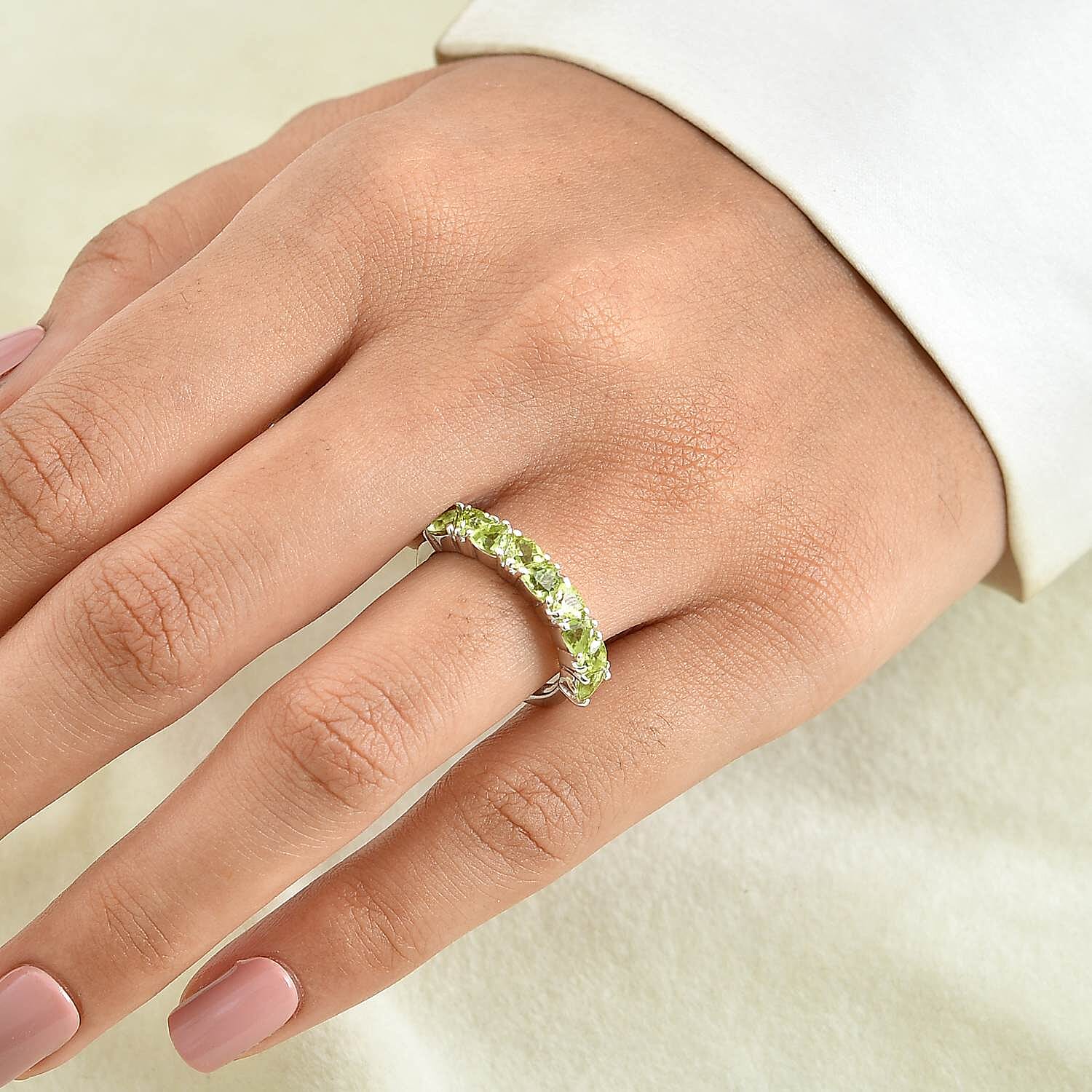 D'Joy Arizona Peridot 1.65 ctw Ring in Rhodium Over Sterling Silver (Size 7.0)