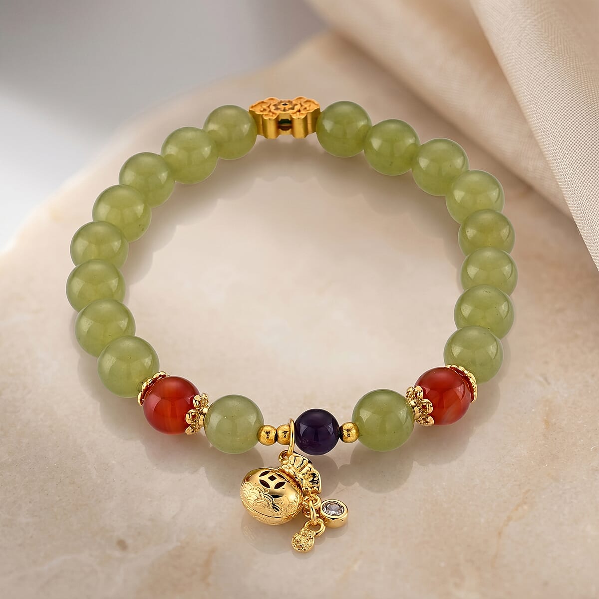 Jade and Red Agate 107.00 ctw Beaded Bracelet in Goldtone (6.25-6.75In) image number 1