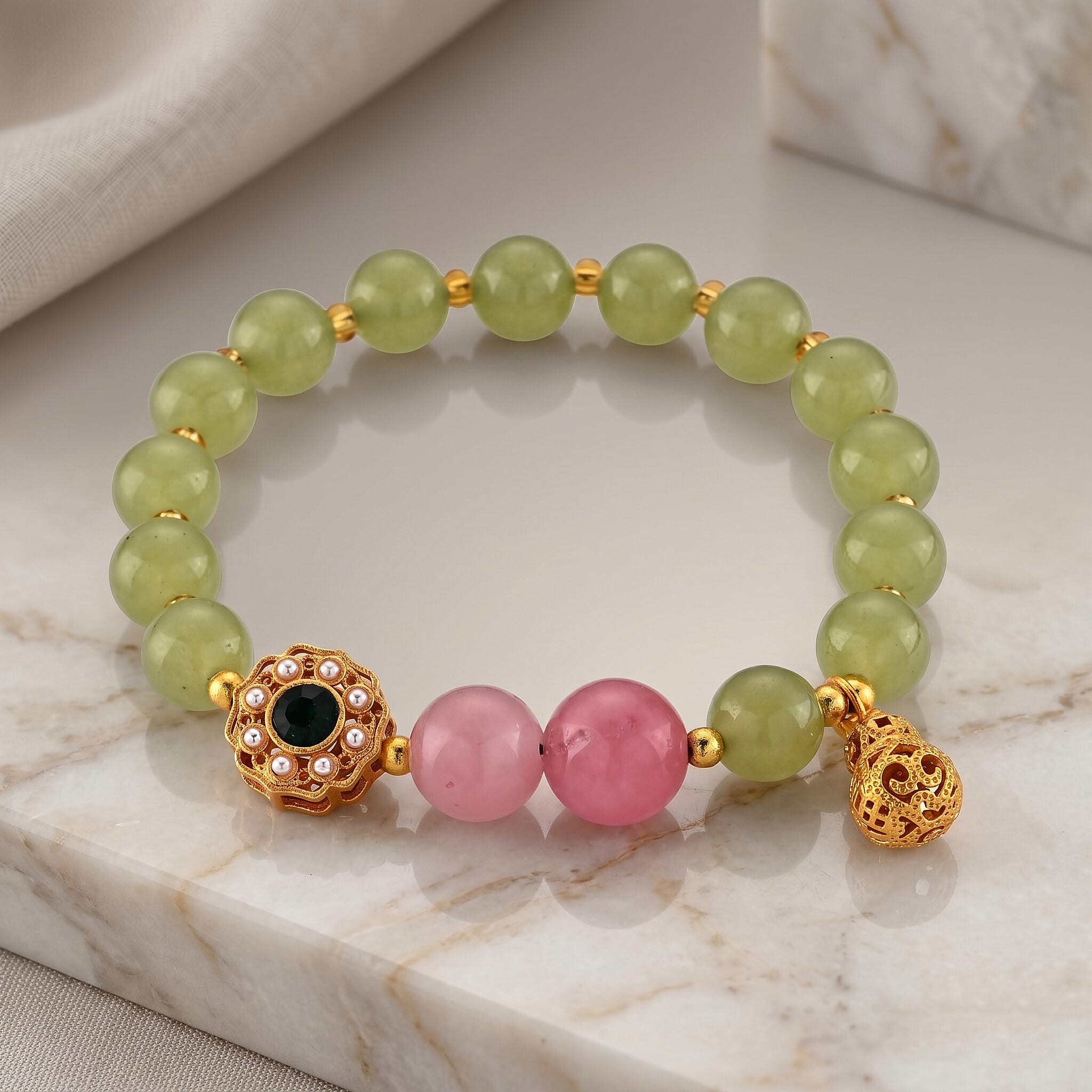 Jade 60.00 ctw Beaded Bracelet in Goldtone (6.25-6.75In)