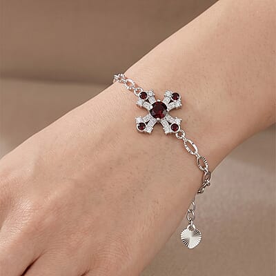 Mozambique Garnet and Simulated Diamond 0.68 ctw Bracelet in Silvertone (6-7In)