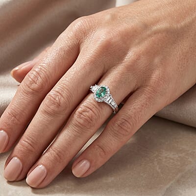 D'Joy Premium Kagem Zambian Emerald and White Zircon 1.30 ctw Vintage Medallion Collection Ring in Rhodium Over Sterling Silver (Size 5.0)