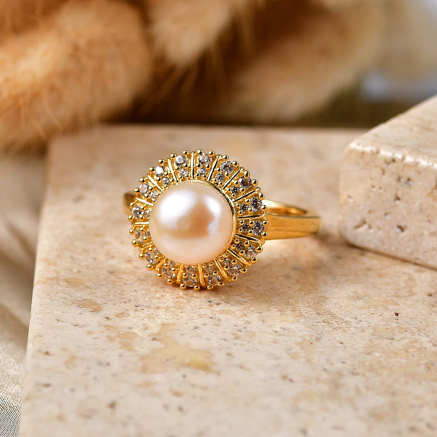 EverTrue Pink Freshwater Pearl and White Zircon 0.50 ctw Crown of Light Ring in 18K YG Plated (Size 6.0)