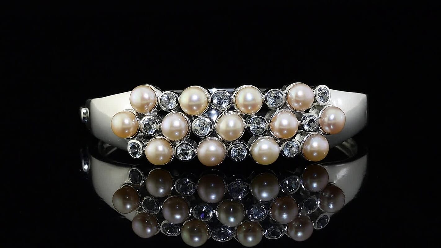 EverTrue Pink Freshwater Pearl, White Topaz Blush Pearl Whisper Bangle Bracelet in Platinum Bond (7.25 in) 3.60 ctw