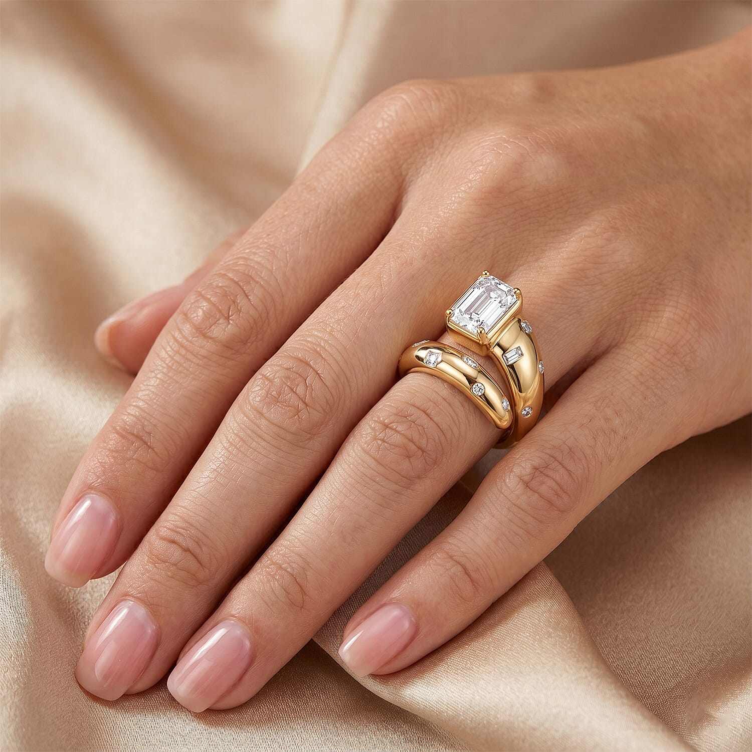 Clarte Varia Collection Moissanite 2.00 ctw Ring in 14K Yellow Gold Over Sterling Silver (Size 8.0)