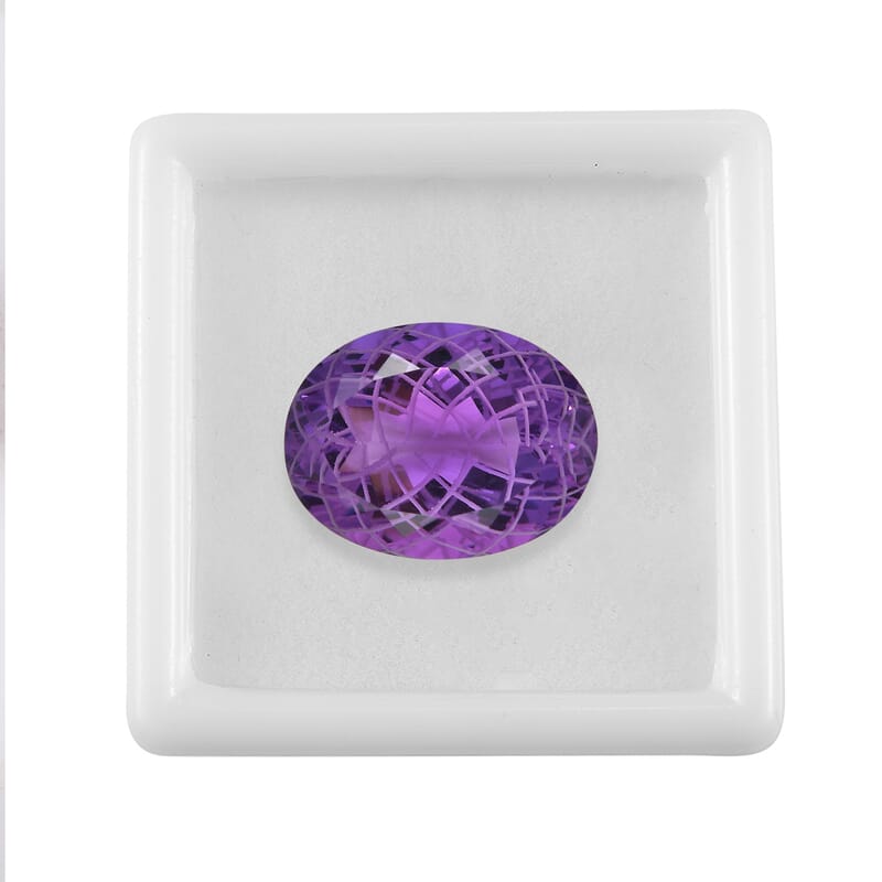 African Amethyst (Ovl 20x15 mm) 18.04 ctw