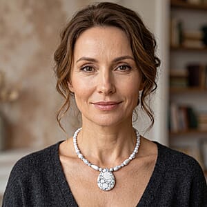 White Howlite 230.00 ctw Necklace in Stainless Steel (18-20 Inches)