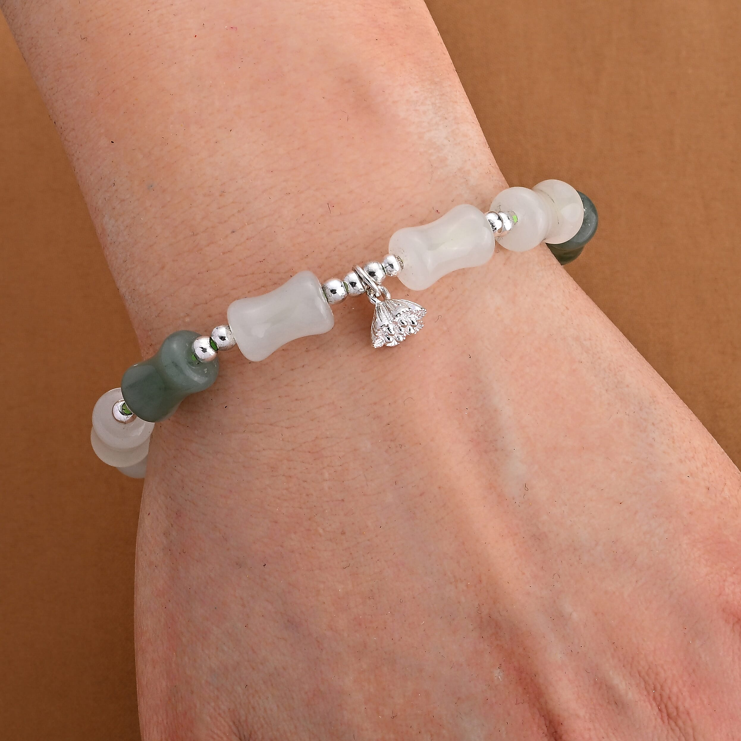 Serpentine 67.00 ctw Bracelet in Silvertone (6.5-7In)